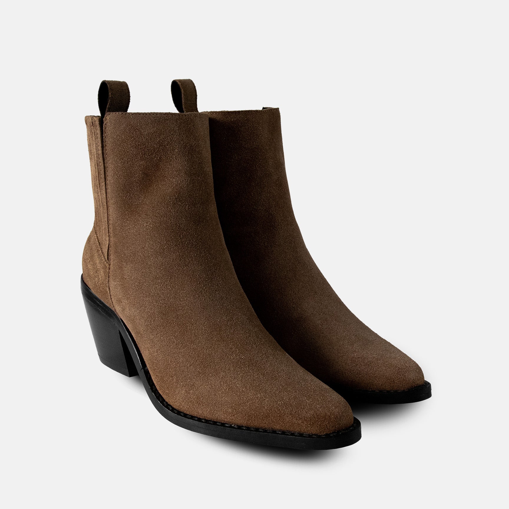 botas taupe botas café botin cafe botin taupeEstilo y comodidad Moda femenina Últimas tendencias Durabilidad Hecho en México Confección de alta calidad botas de cuero mujer botas de moda botas para mujer de moda botas bala di gala