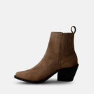botas taupe botas café botin cafe botin taupeEstilo y comodidad Moda femenina Últimas tendencias Durabilidad Hecho en México Confección de alta calidad botas de cuero  mujer botas de moda botas para  mujer de moda  botas bala di gala 